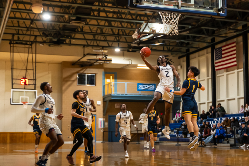 DCC Men's Basketball team at work